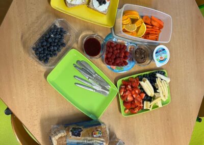 Tvoření zvířátek z toastu v centru Domácnost