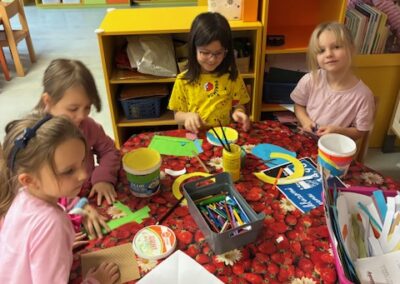 Hraní s kamarády je moc prima